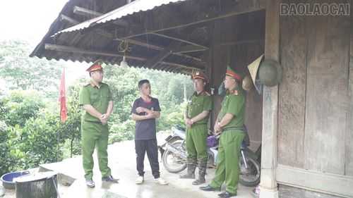 Anh Giàng A Chinh ở thôn Chế Tạo, xã Chế Tạo, sau 2 lần cai nghiện, được sự giúp đỡ của lực lượng công an xã đã quyết tâm phát triển kinh tế, tránh xa ma túy.