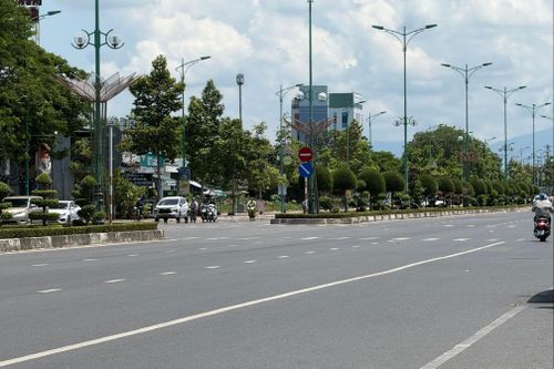 Đường Lê Duẩn