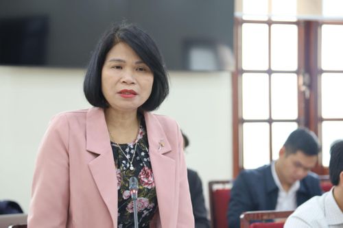 Đại diện Sở Tài chính báo cáo công tác tổng rà soát hệ thống VBQPPL tại đơn vị