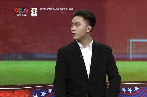 Vũ Hùng tham gia làm khách mời trước, giữa và sau trận một trận đấu World Cup - Ảnh chụp màn hình