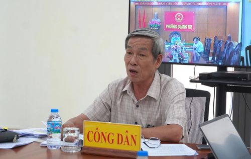 Công dân tham gia phiên tiếp của đồng chí Hoàng Nam, Phó Chủ tịch Thường trực UBND tỉnh - Ảnh: T.Đ