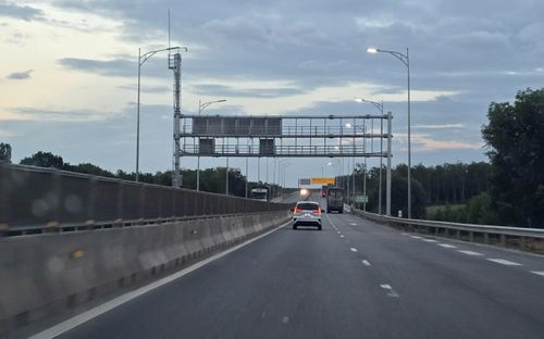Một đoạn tuyến cao tốc Vạn Ninh - Cam Lộ trước giờ thu phí.