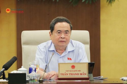 Chủ tịch Quốc hội Trần Thanh Mẫn chủ trì phiên họp