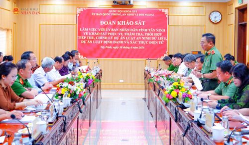 Quang cảnh cuộc làm việc