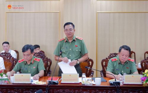 Phó Chủ nhiệm Ủy ban Quốc phòng, An ninh và Đối ngoại, Trung tướng Nguyễn Minh Đức phát biểu