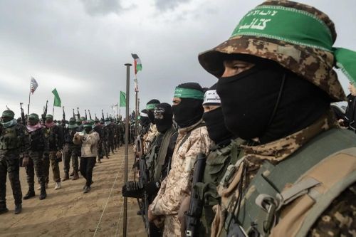 Hamas tuyên bố sẽ giải thể chính quyền của mình tại Gaza và chuyển giao quyền điều hành cho ủy ban kỹ trị. Ảnh: NYT