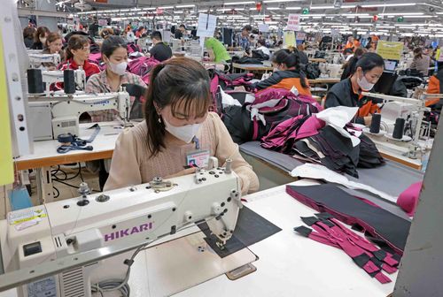 GDP 6 tháng tăng 8,18% củng cố niềm tin mục tiêu hai con số.