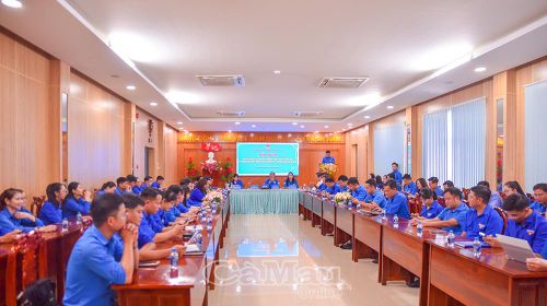 Cán bộ đoàn các cấp tham dự Hội nghị sơ kết công tác Đoàn và phong trào thanh thiếu nhi 6 tháng đầu năm 2026.