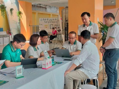 Nền tảng số Tendoo hỗ trợ hộ kinh doanh và doanh nghiệp nhỏ và vừa ứng dụng công nghệ, góp phần thúc đẩy kinh tế số (Ảnh: hanoimoi.vn)