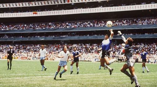 Bàn thắng “Bàn tay của Chúa” của Maradona.