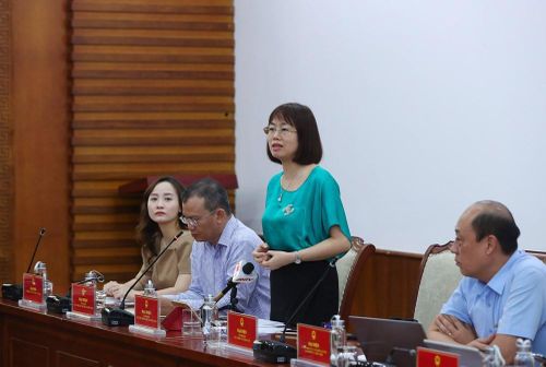 Bà Nguyễn Thị Hoa Mai, Phó Cục trưởng Cục Du lịch Quốc gia Việt Nam phát biểu tại họp báo. Ảnh: Trần Huấn