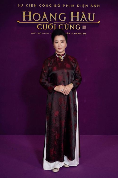 Không chỉ nổi tiếng trong lĩnh vực giáo dục, Võ Thị Xuân Trang còn là gương mặt quen thuộc trên “ghế nóng” nhiều cuộc thi sắc đẹp. Với phong cách nhận xét điềm tĩnh nhưng kỹ lưỡng, bà được đánh giá là một trong những giám khảo có ảnh hưởng tại các sân chơi nhan sắc, đặc biệt là Hoa hậu Hoàn vũ Việt Nam.