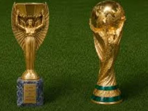 Chiếc cúp mang hình nữ thần chiến thắng Nike trong thần thoại Hy Lạp và được đặt theo tên Jules Rimet, người có công sáng lập World Cup.