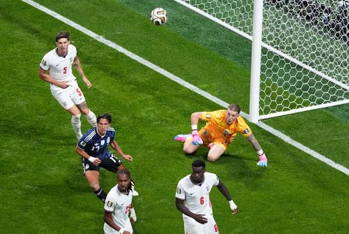  Pickford sắm vai người hùng của tuyển Anh. 