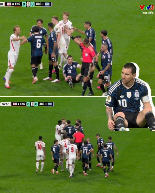  Hàng loạt cầu thủ Argentina lao ra bảo vệ đàn anh. 