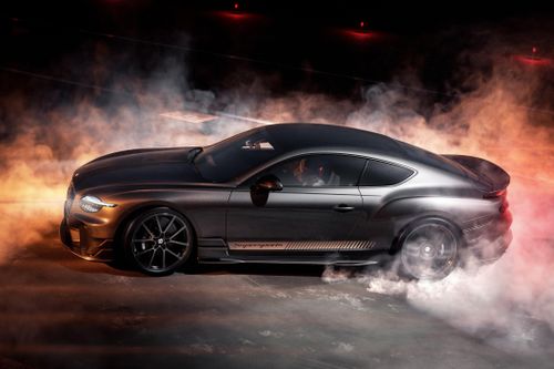 Bentley còn muốn mô phỏng hiện tượng "brake torquing" - kỹ thuật giữ chân phanh trong khi đạp ga để tạo mô-men xoắn trước khi xuất phát trên các mẫu xe dẫn động cầu sau.