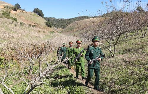 Lực lượng Công an các xã biên giới Sơn La thường xuyên phối hợp lực lượng Bộ đội Biên phòng tuần tra, kiểm soát địa bàn.