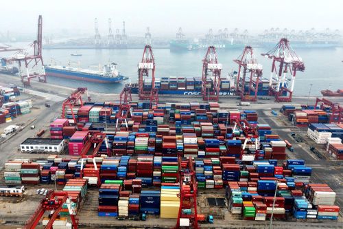 Xuất khẩu là động lực chính của nền kinh tế Trung Quốc. Ảnh: CNN.