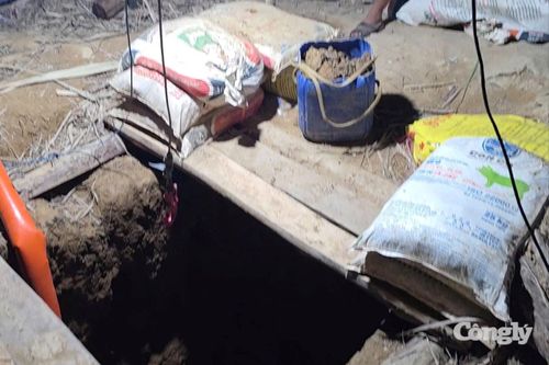 Hiện trường vàng tặc khai thác ở xã Sông Hinh