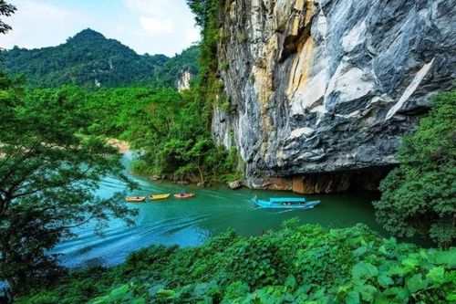 Quảng Bình hùng vĩ và hoang sơ