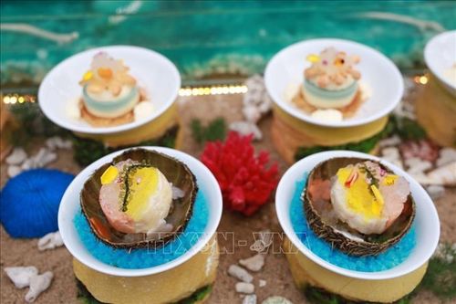 Các món ăn hấp dẫn, giàu chất dinh dưỡng được chế biến từ yến sào Khánh Hòa và các sản vật địa phương.