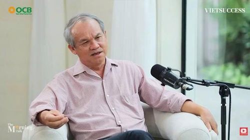 Bầu Đức quan niệm rằng ngân hàng không chỉ là nơi cho vay vốn. Ảnh: OCB