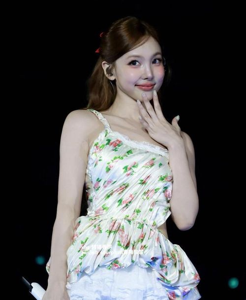 Nayeon (TWICE) khẳng định bài đăng chỉ là lời chia tay với chuyến lưu diễn. (Nguồn: Instagram nhân vật)