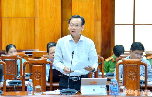 Đại biểu tham gia phát biểu thảo luận tại hội nghị.