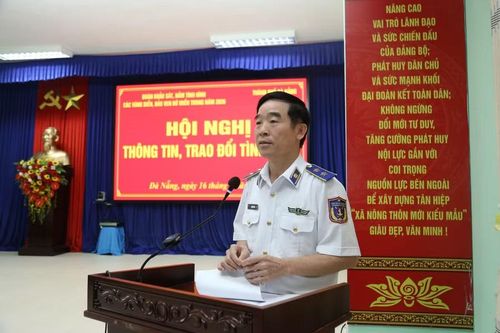 Trung tướng Bùi Quốc Oai khẳng định lực lượng Cảnh sát biển Việt Nam sẽ luôn đồng hành cùng cấp ủy, chính quyền, quân và dân trên đảo Cù Lao Chàm. Ảnh: H.P