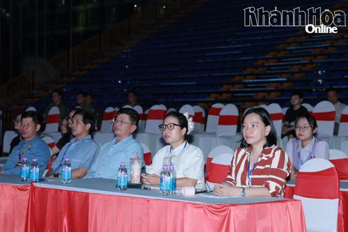 Lãnh đạo một số cơ quan, đơn vị, địa phương tham dự chương trình tổng duyệt.