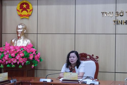 Tỉnh ủy viên, Phó Chủ tịch HĐND tỉnh Nguyễn Thị Thuận Bích chủ trì buổi tiếp