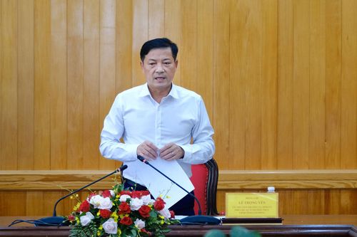 Đồng chí Lê Trọng Yên, Phó Chủ tịch Thường trực UBND tỉnh phát biểu kết luận buổi làm việc