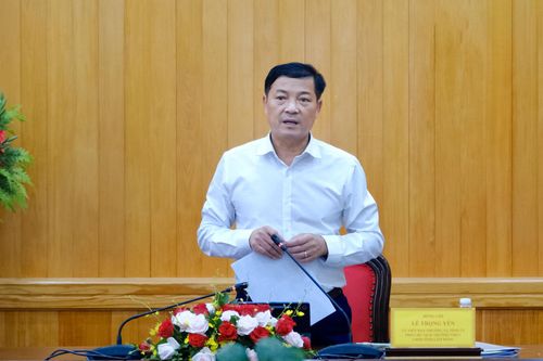 Đồng chí Lê Trọng Yên, Ủy viên Ban Thường vụ Tỉnh ủy, Phó Chủ tịch Thường trực UBND tỉnh phát biểu kết luận tại buổi làm việc