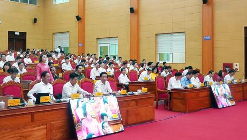 Quang cảnh phiên chất vấn và trả lời chất vấn - Ảnh: N.M