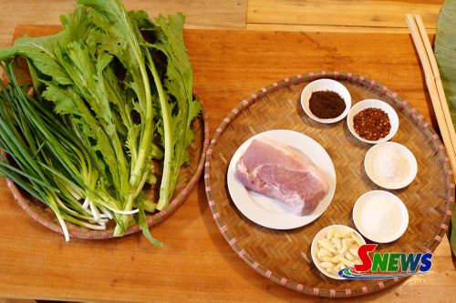 Nguyên liệu làm món thịt băm gói lá nướng.
