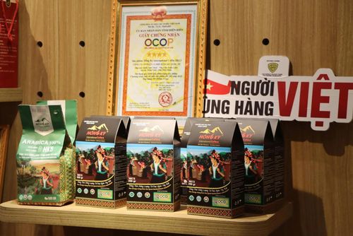 Các dòng sản phẩm cà phê của Công ty CP Cà phê Hồng Kỳ Quốc tế.