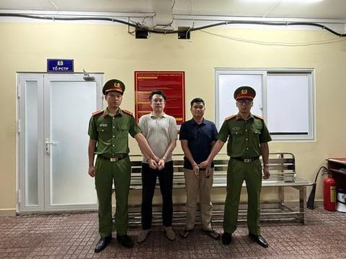 Dương Quốc Thái và Trần Thanh Lâm bị bắt giữ để xử lý về hành vi "Gây rối trật tự công cộng"