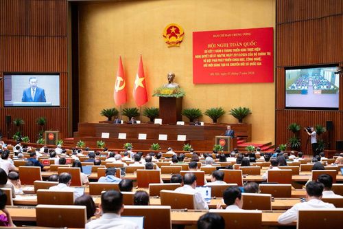 Quang cảnh Hội nghị toàn quốc sơ kết 1 năm 6 tháng triển khai thực hiện Nghị quyết 57.