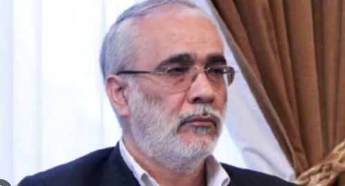 Phía Iran ngay sau đó đưa ra những tuyên bố cứng rắn. Chuẩn tướng Hossein Mohammadi, phát ngôn viên Lực lượng Vệ binh Cách mạng Hồi giáo Iran (IRGC), cho biết Tehran đang tập trung phá hủy "hạ tầng tấn công" của Mỹ trên khắp Trung Đông.