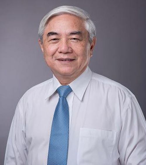 TS Nguyễn Quân.
