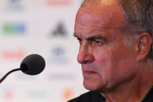  HLV Bielsa từng ngạc nhiên với tài năng thiên phú của Messi. Ảnh: Reuters. 