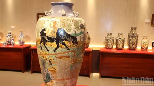 Các hiện vật góp phần lan tỏa giá trị di sản văn hóa.