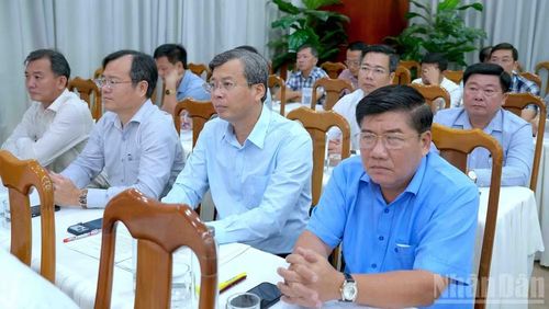 100% Bí thư cấp xã/phường tại Cà Mau được yêu cầu phải công khai lịch và trực tiếp tiếp công dân định kỳ.