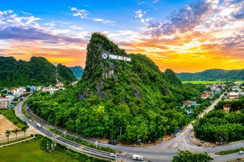 Cửa ngõ vào Khu du lịch Phong Nha - Kẻ Bàng.