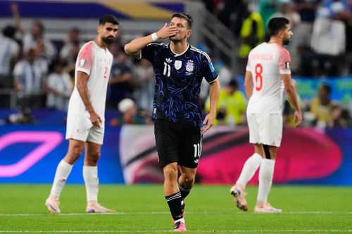 Tây Ban Nha hay Argentina sẽ được nhận phần thưởng chưa có tiền lệ từ FIFA?