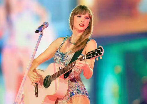 Taylor Swift từng bị giả mạo hình ảnh để lồng ghép vào những nội dung khiêu dâm.