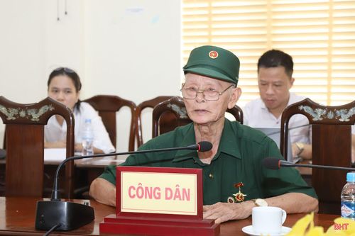 Công dân được tiếp phải trình bày trung thực sự việc, nêu rõ yêu cầu.