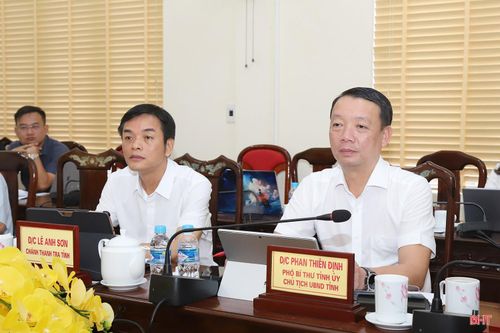 Đồng chí Phan Thiên Định - Phó Bí thư Tỉnh ủy, Chủ tịch UBND tỉnh Hà Tĩnh tại phiên tiếp công dân định kỳ vào sáng 15/7.