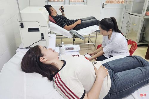BVĐK tỉnh đang kêu gọi người dân đến tham gia hiến máu trực tiếp tại bệnh viện.