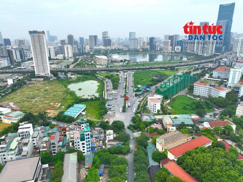 Đường nối Phạm Hùng - Lê Đức Thọ là một phần của dự án đường kết nối từ Phạm Hùng (Vành đai 3) đến Vành đai 3,5 đi Hoài Đức, quy mô 8 làn xe.